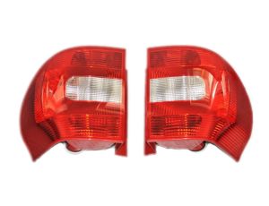 2X NOWA OE TYLNA LAMPA LAMPY KOMPLET SKODA YETI 5L0945096 5L0945095