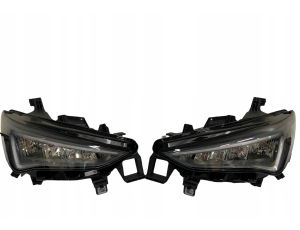 2X NOWY ORYGINALNE LAMPY LAMPA REFLEKTORY LED CUPRA BORN 00218556-11 , 00218555-11 SE310